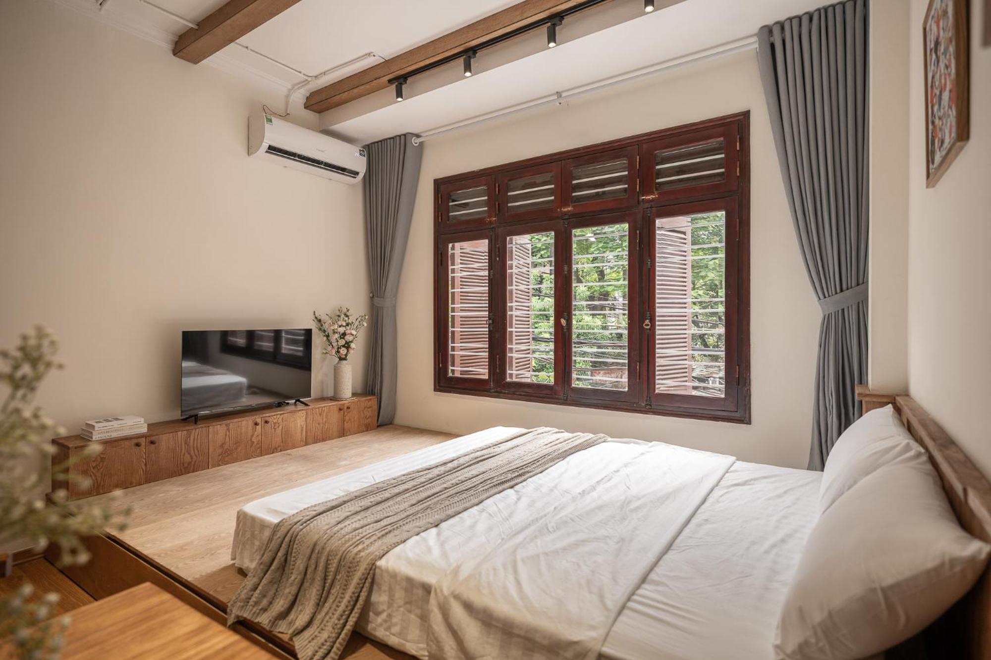 De La Sol With Rooftop Pool-free Airport Service * Hanoi