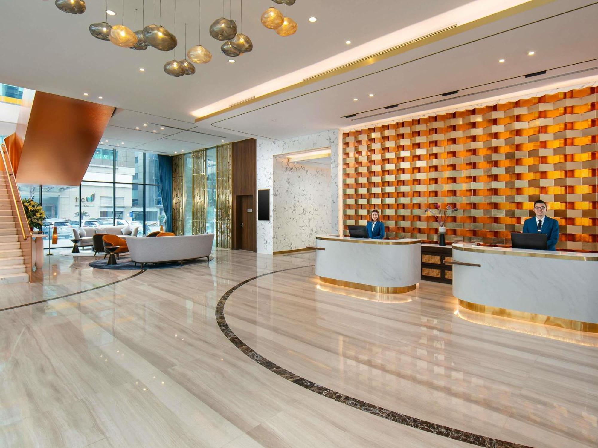Hotel Moevenpick Living West