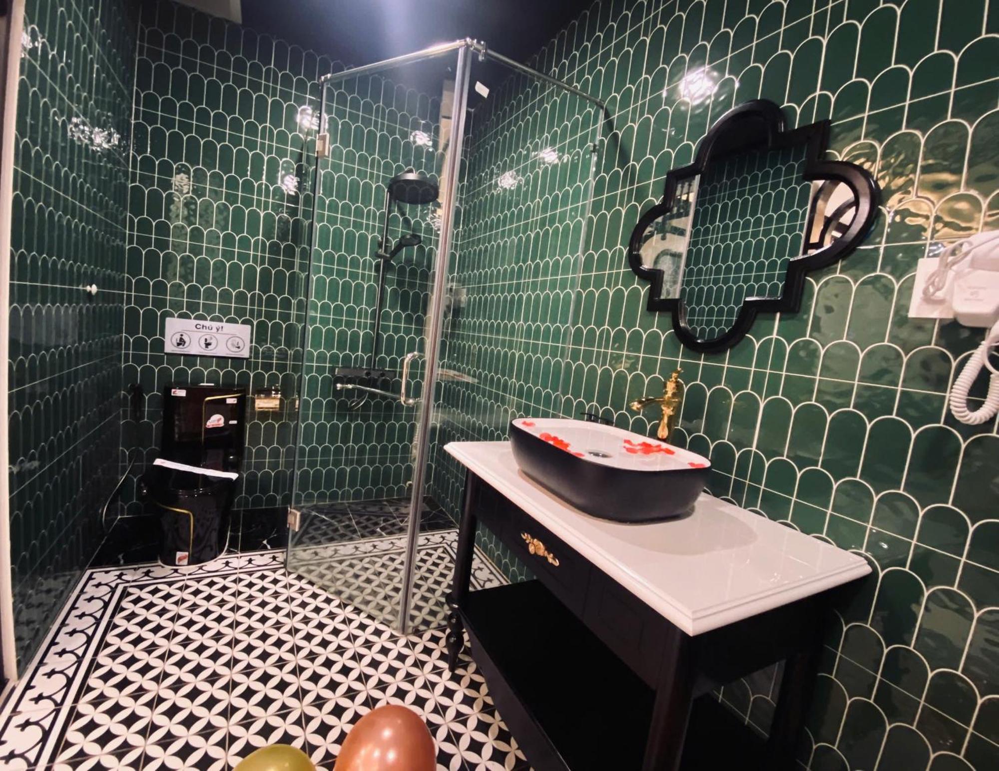 Hotel Luxury Place 4*