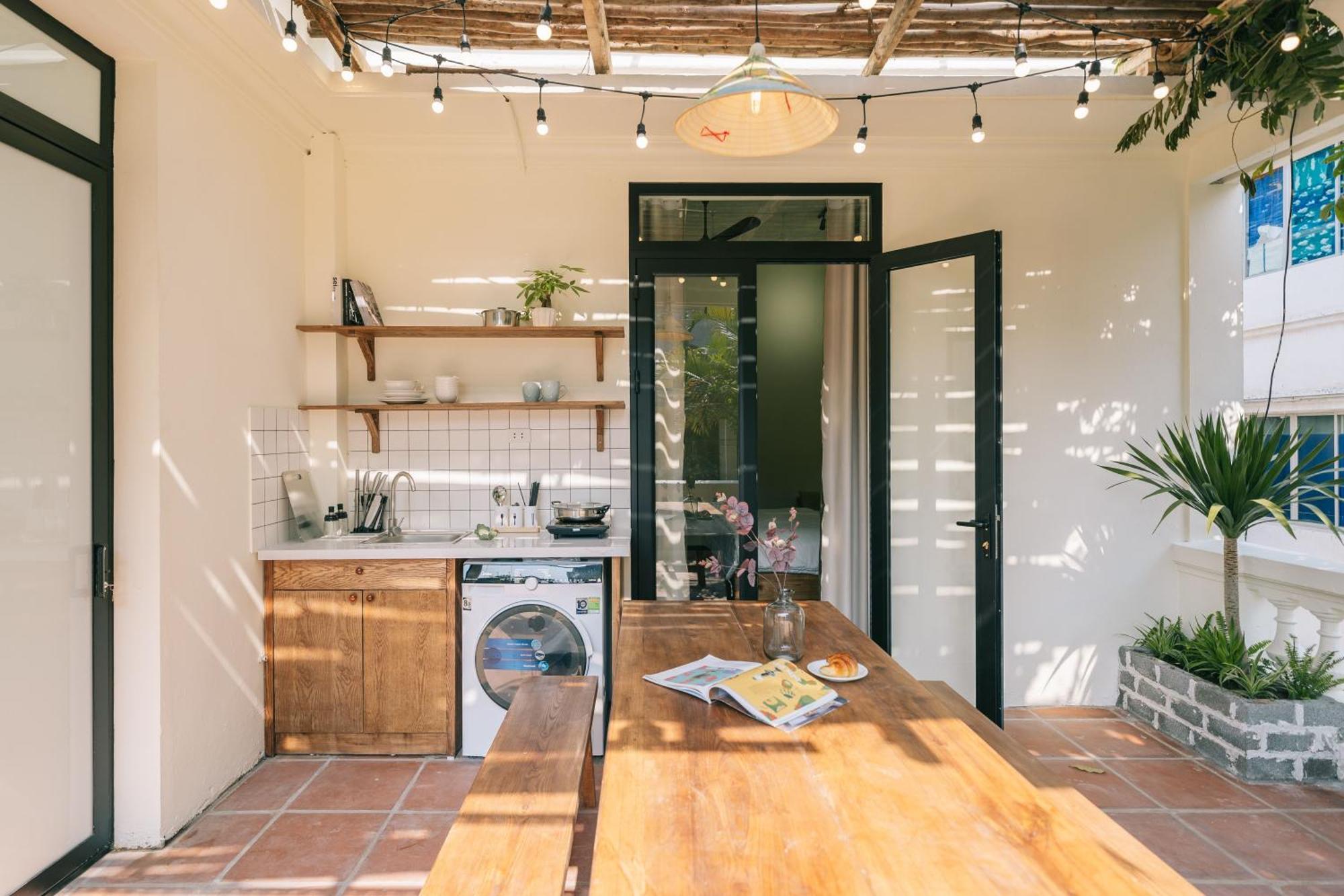 Maison Tranquille Hanoi-private Rooftop For Group-free Airport Pickup Apartment