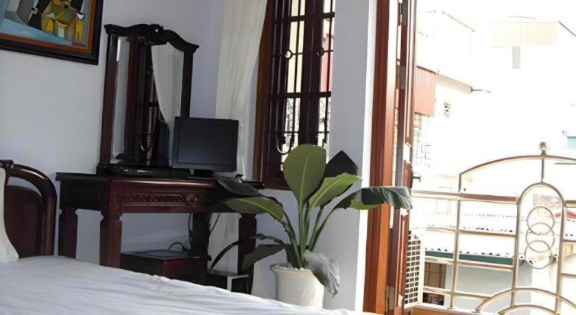 Hotel Lucky Ii