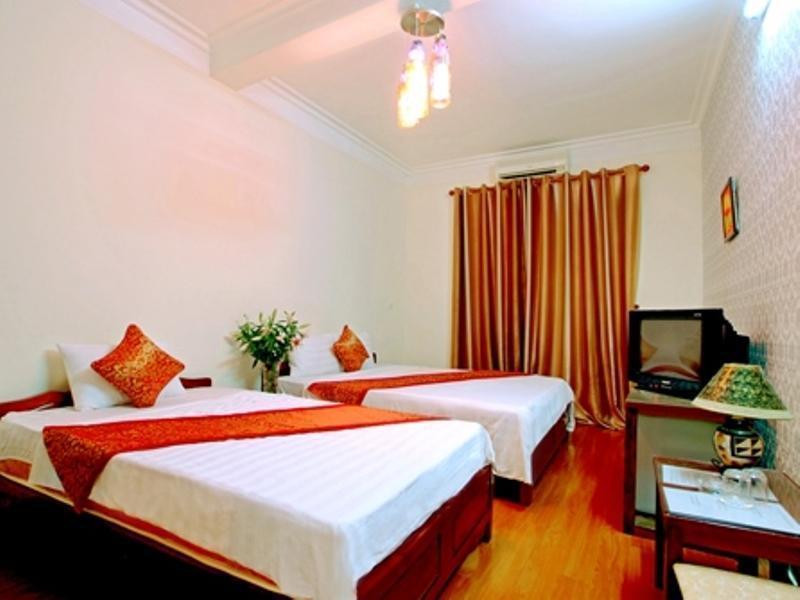 Khách sạn Grand 2