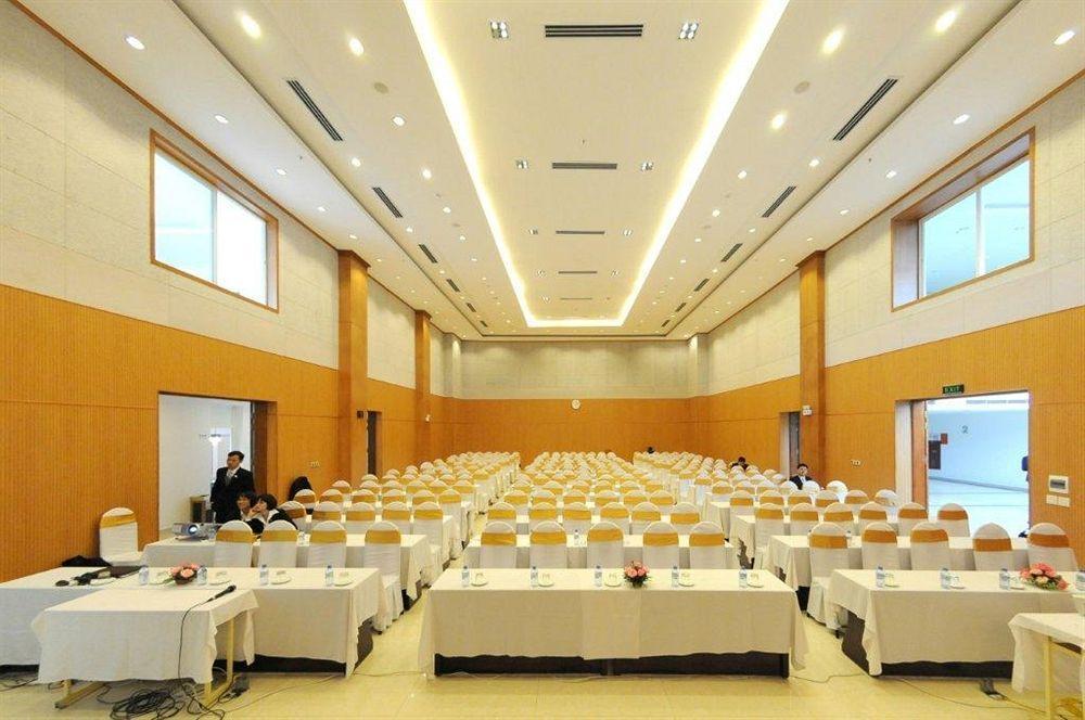 Khach San Cong Doan Quang Ba 3* Hanói