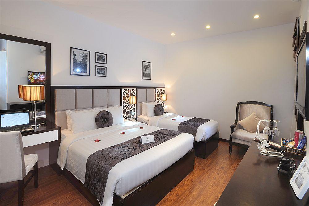 Glance Hotel