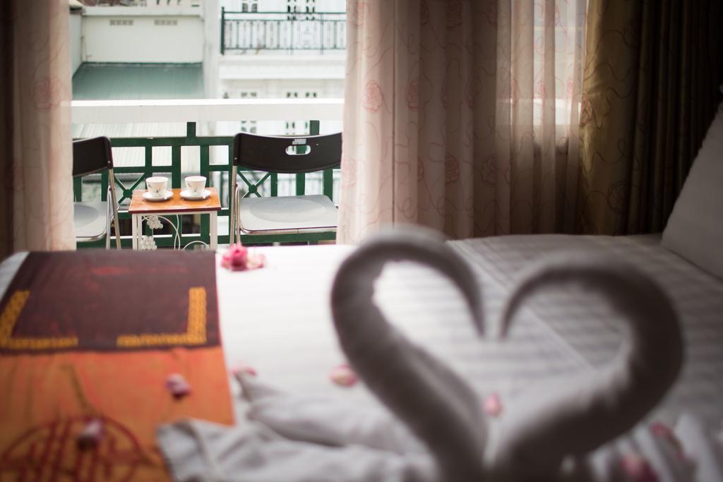 Symphony Hotel Hanói