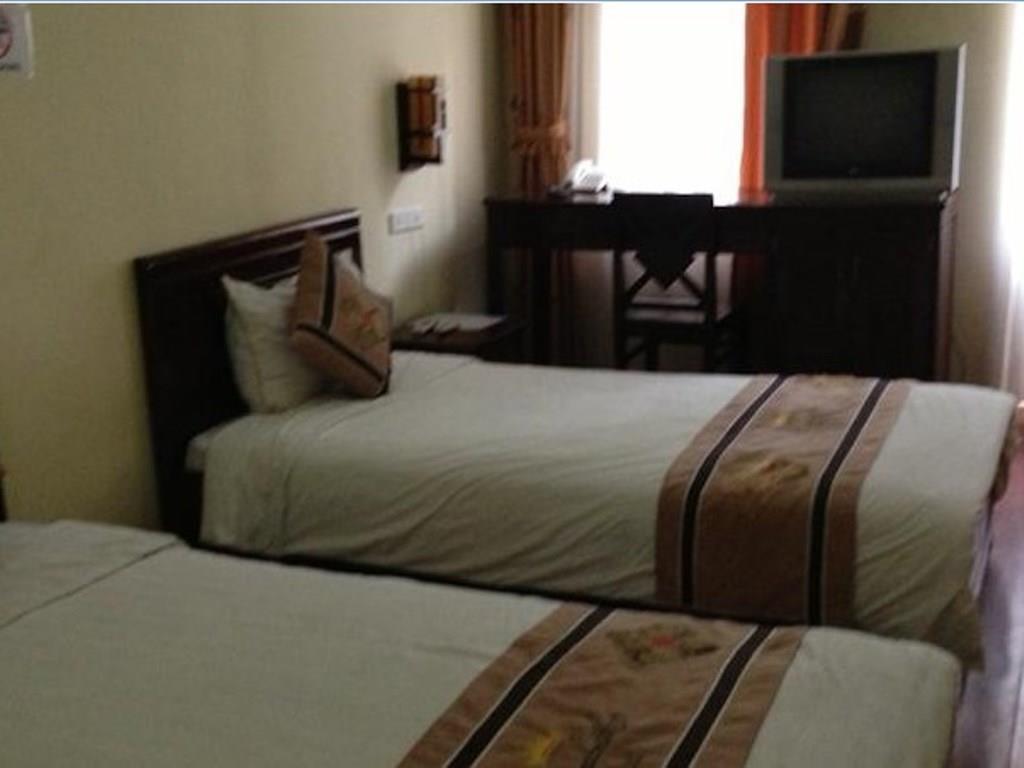 Hotel - Ba Trung 2*
