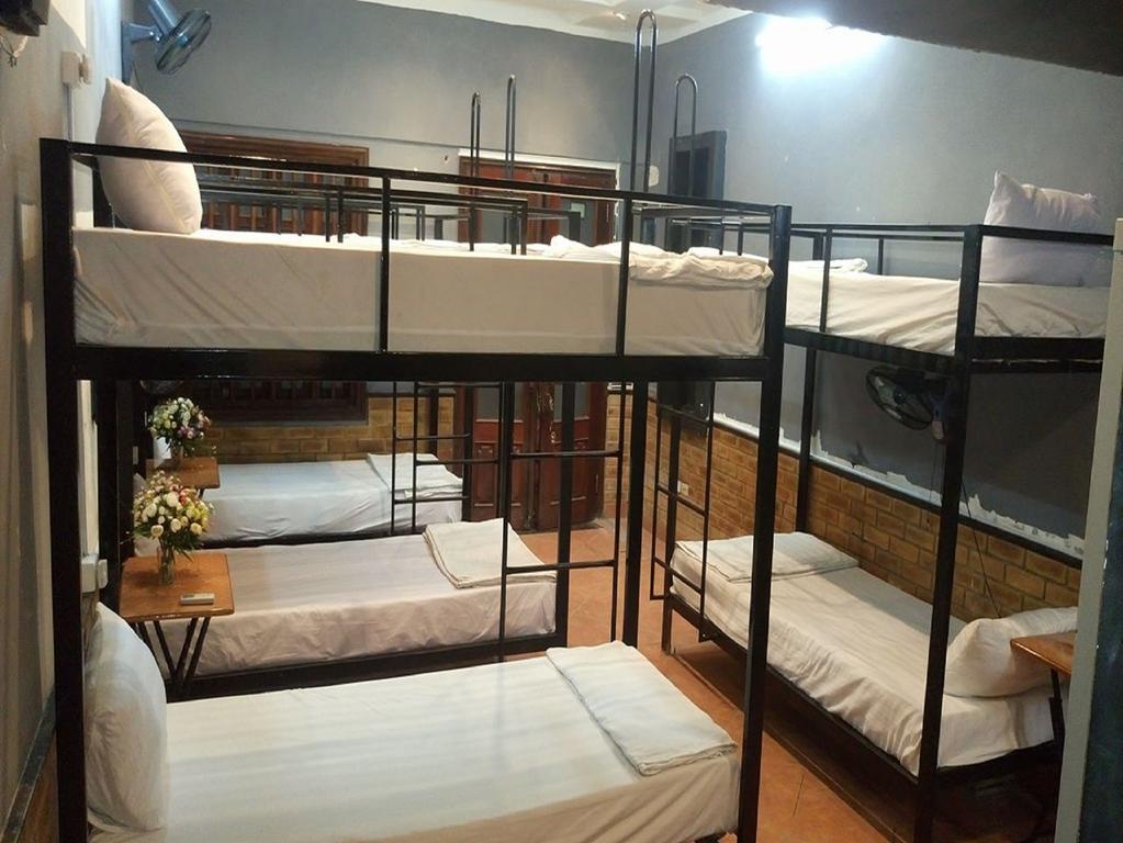 Hostel Blue Star *
