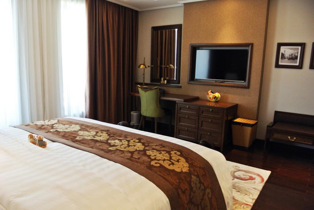 Apartment Jb Serviced