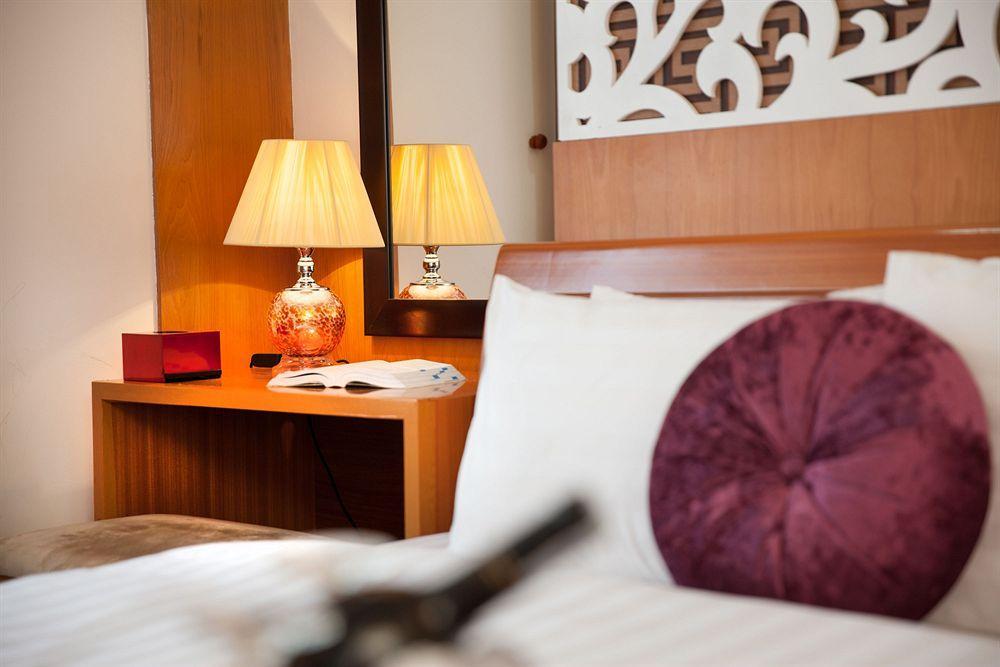 Golden Palace Khách sạn Hà Nội