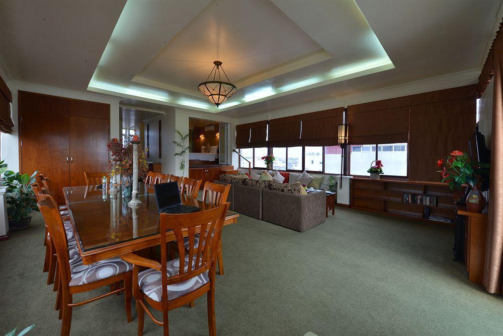 Artisan Boutique Hotel 3*
