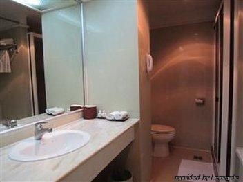 Galaxy Hotel 3*