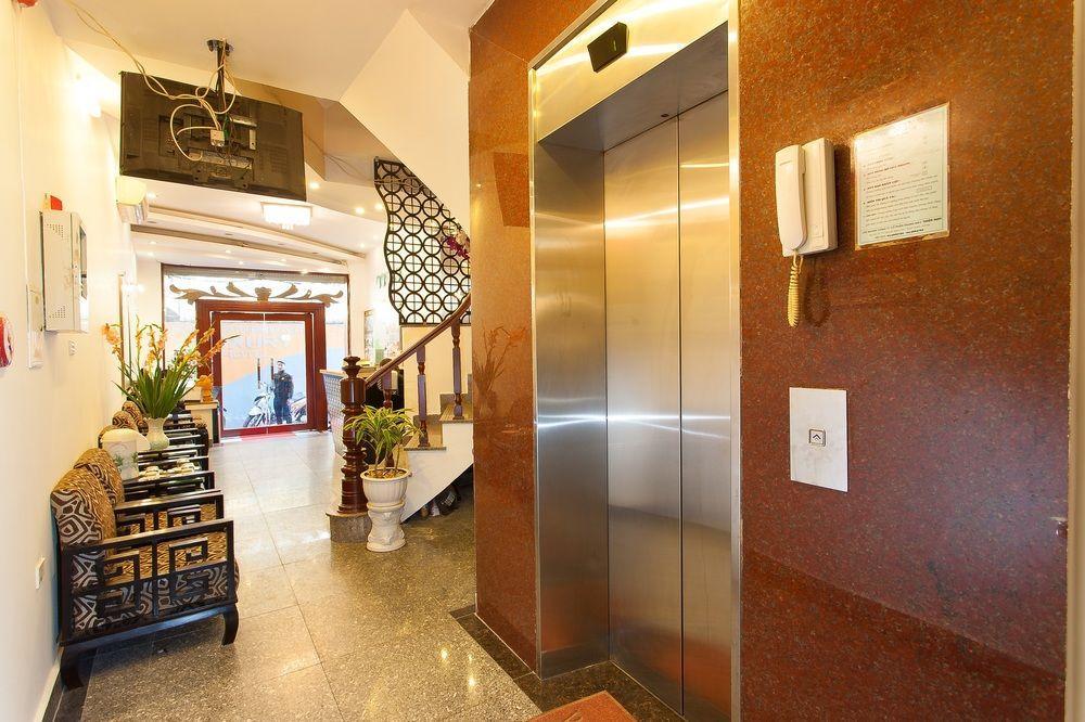Luxury Hotel