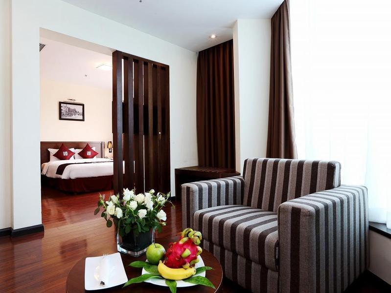 Le Carnot Boutique Hotel 4*