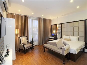 Glance Hotel 3*