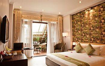 Hanz De Maison Grand Hotel 3*