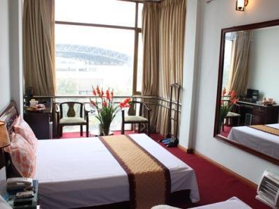A25 - 197 Thanh Nhan Hotel 2*
