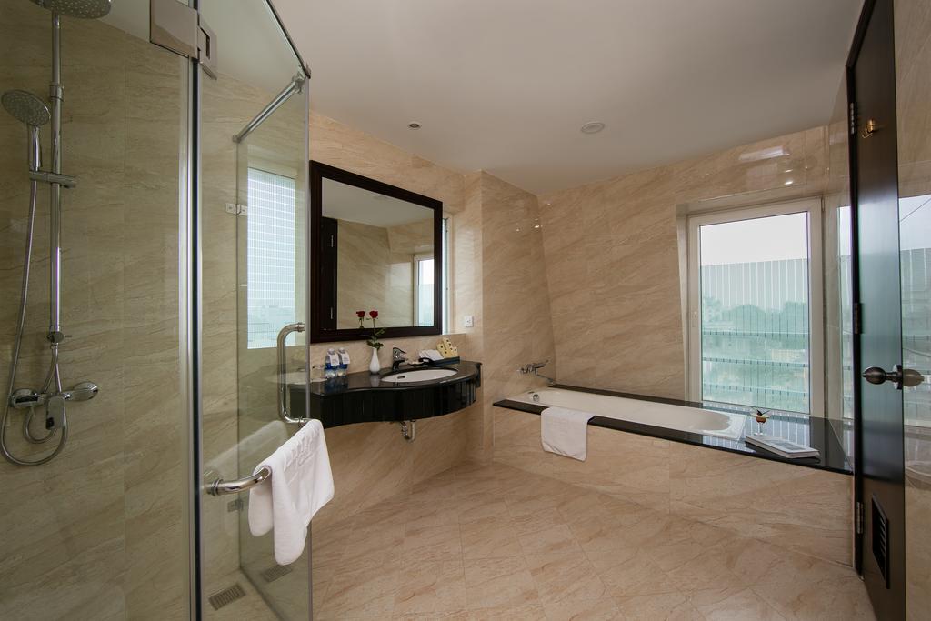 Zephyr Boutique Hotel 4*