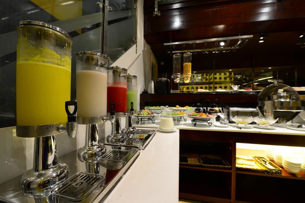 Hotel Ja Cosmo And 4*