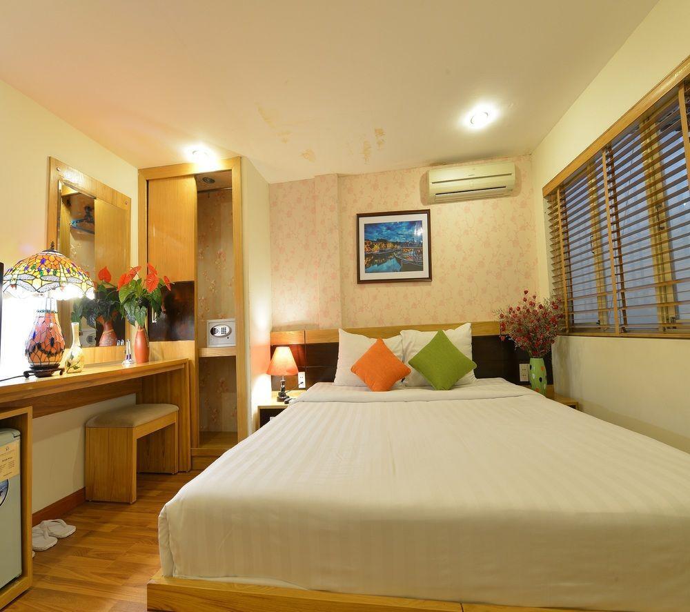 Aurora Premium - A Lifestyle 4* Hanoi