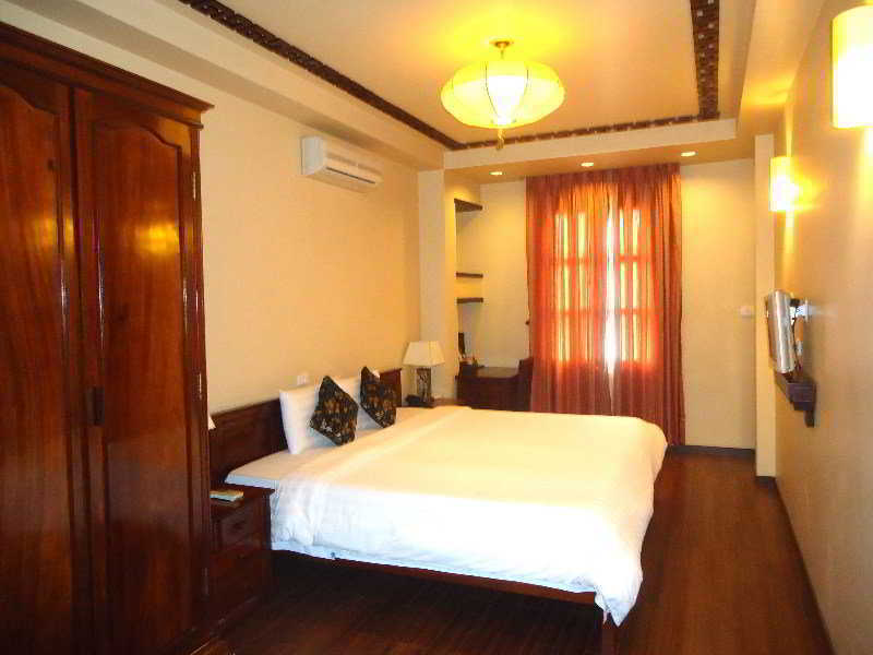 Era Hotel 3*