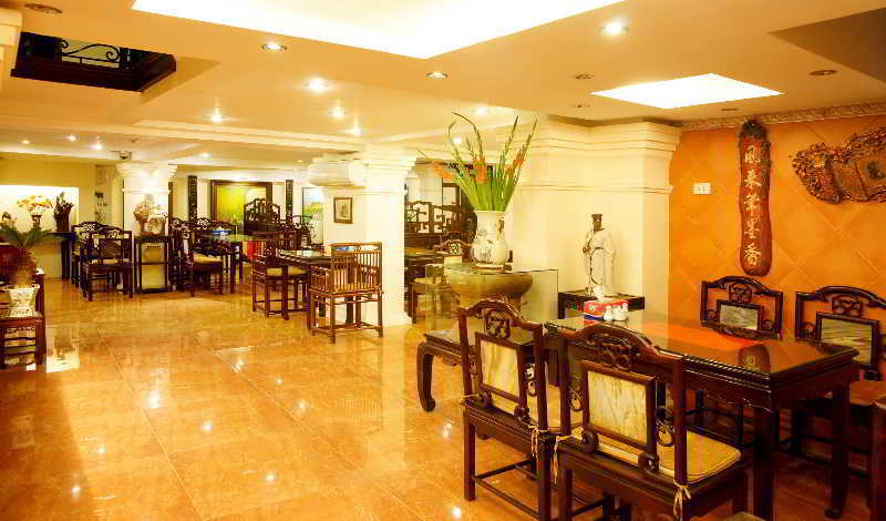 Classic Street Hotel 4*