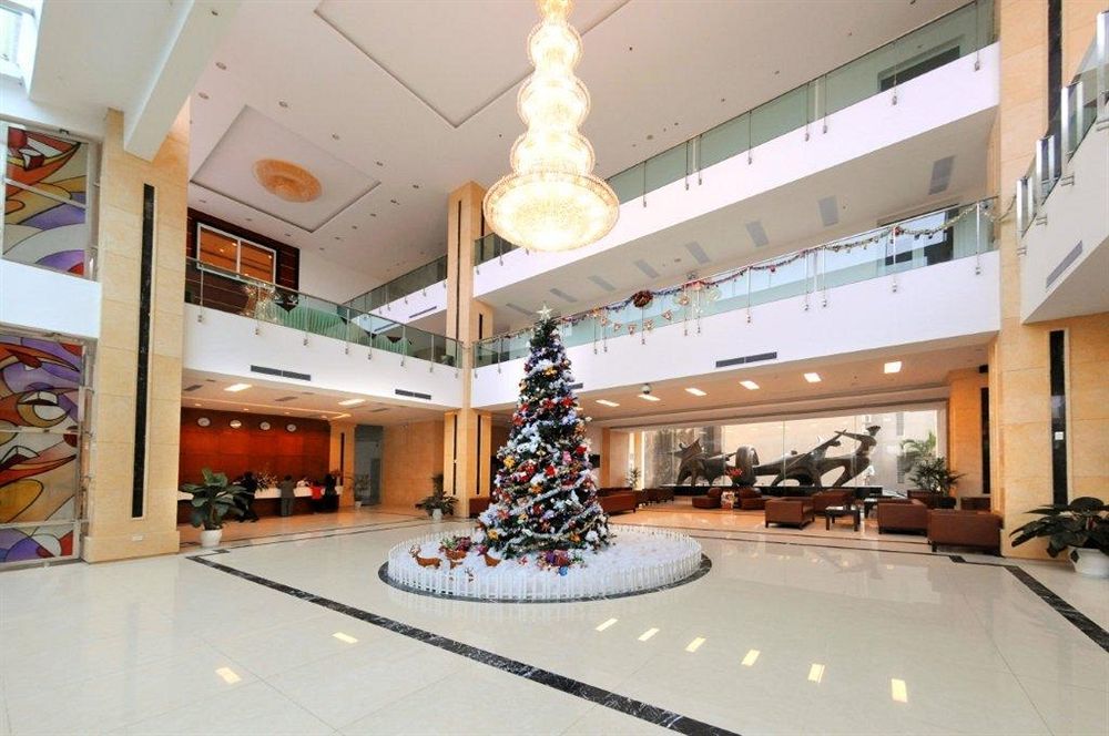 Khach San Cong Doan Quang Ba 3* Hanói
