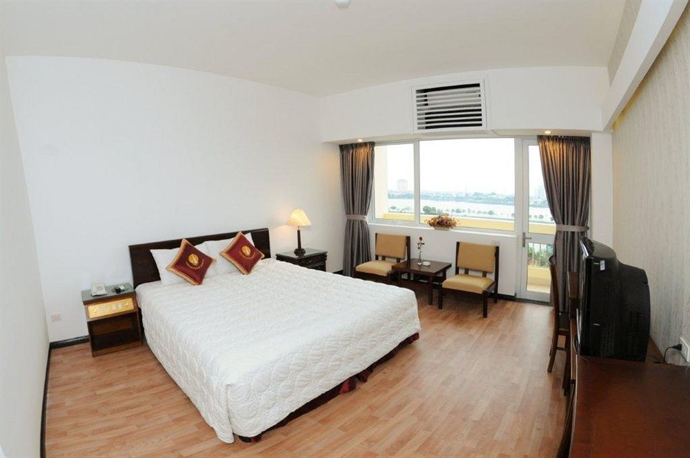 Khach San Cong Doan Quang Ba 3* Hanói