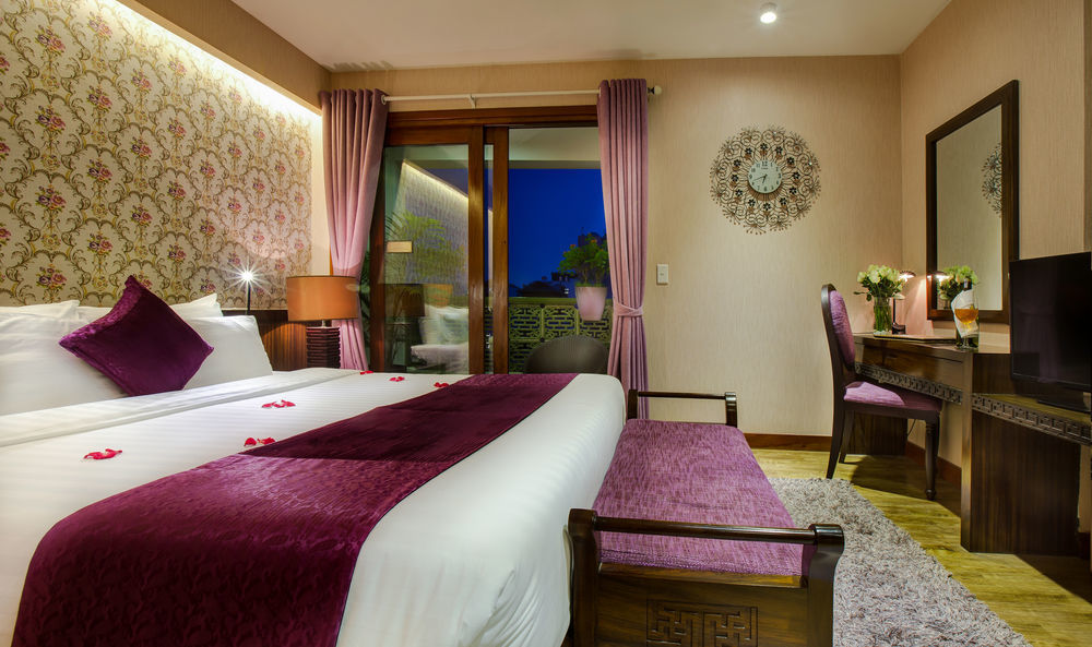 Oriental & Khách sạn 4*