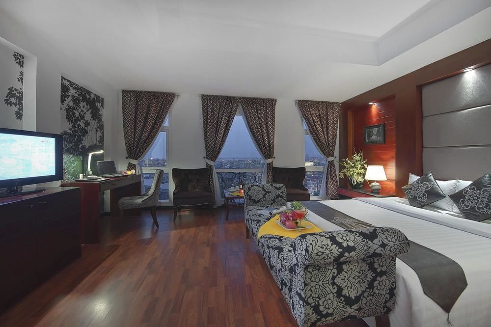 Ja Cosmo And 4* Hanoi