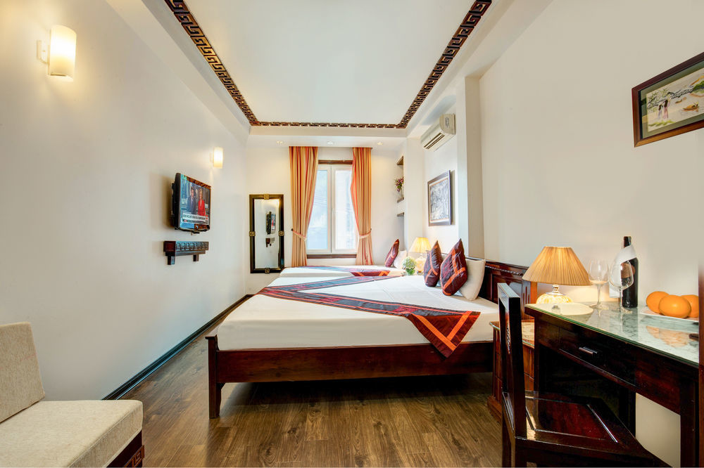 Era Hotel 3*