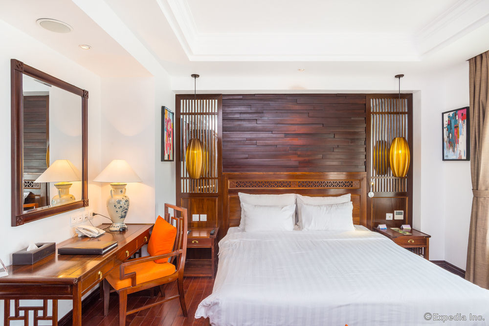 The Palmy &