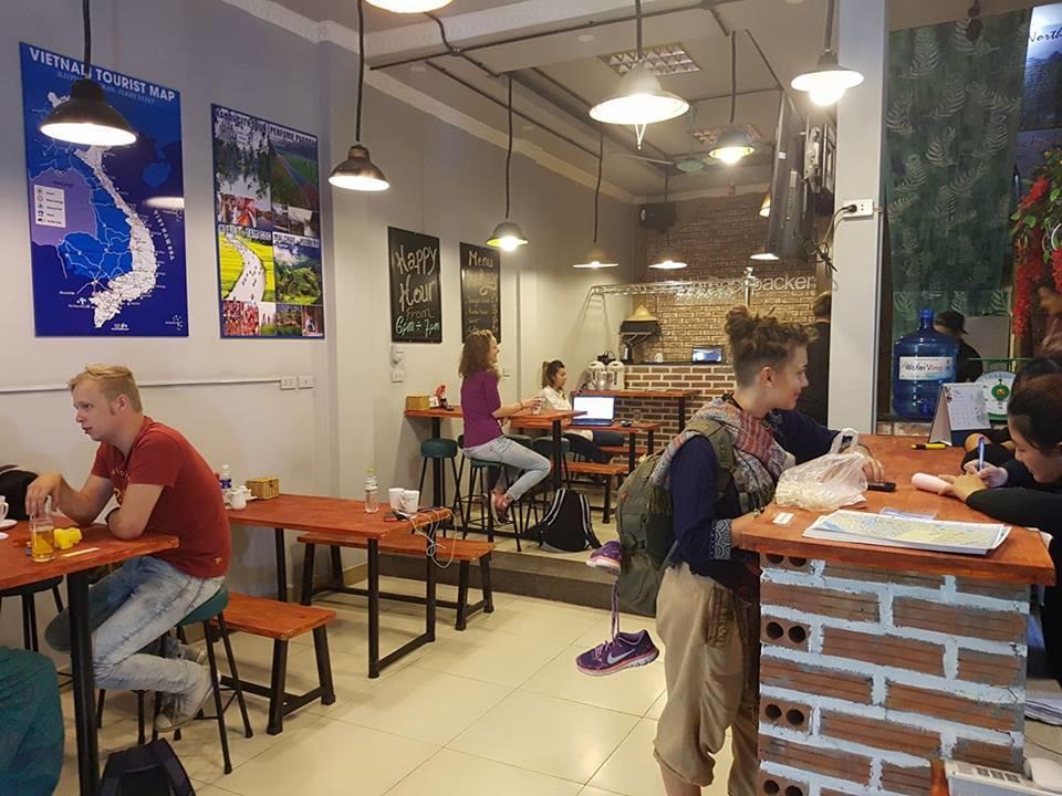 Backpackers Hostel *
