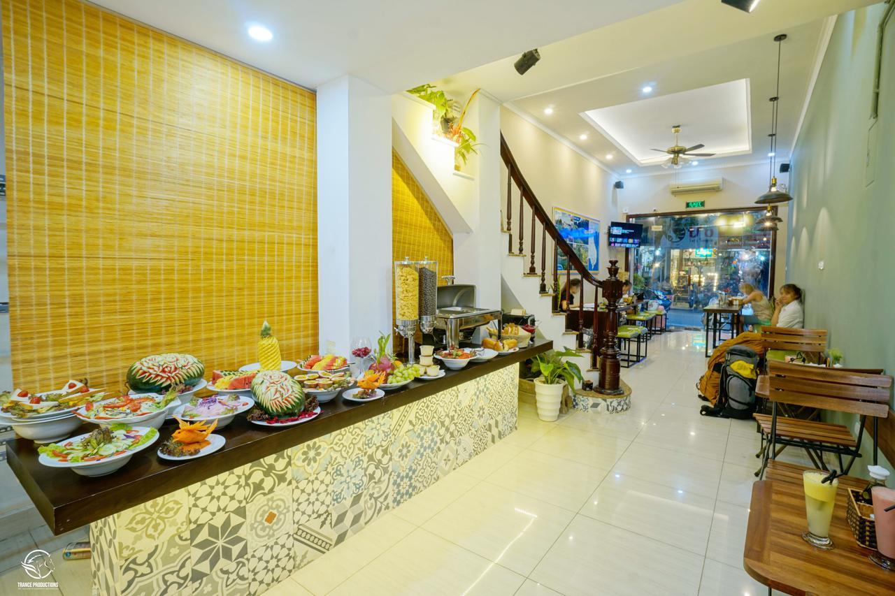 Hostel Hay