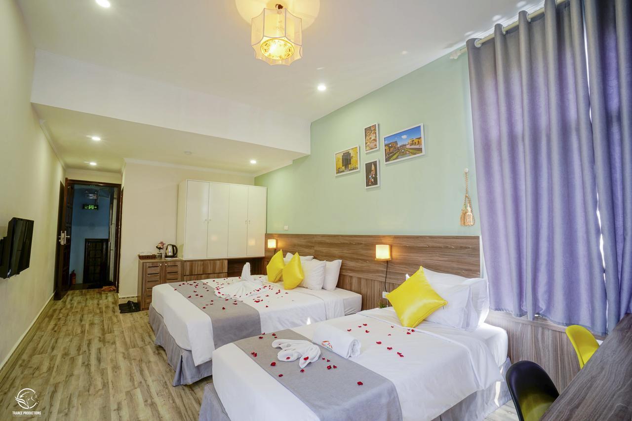 Hay Hostel *