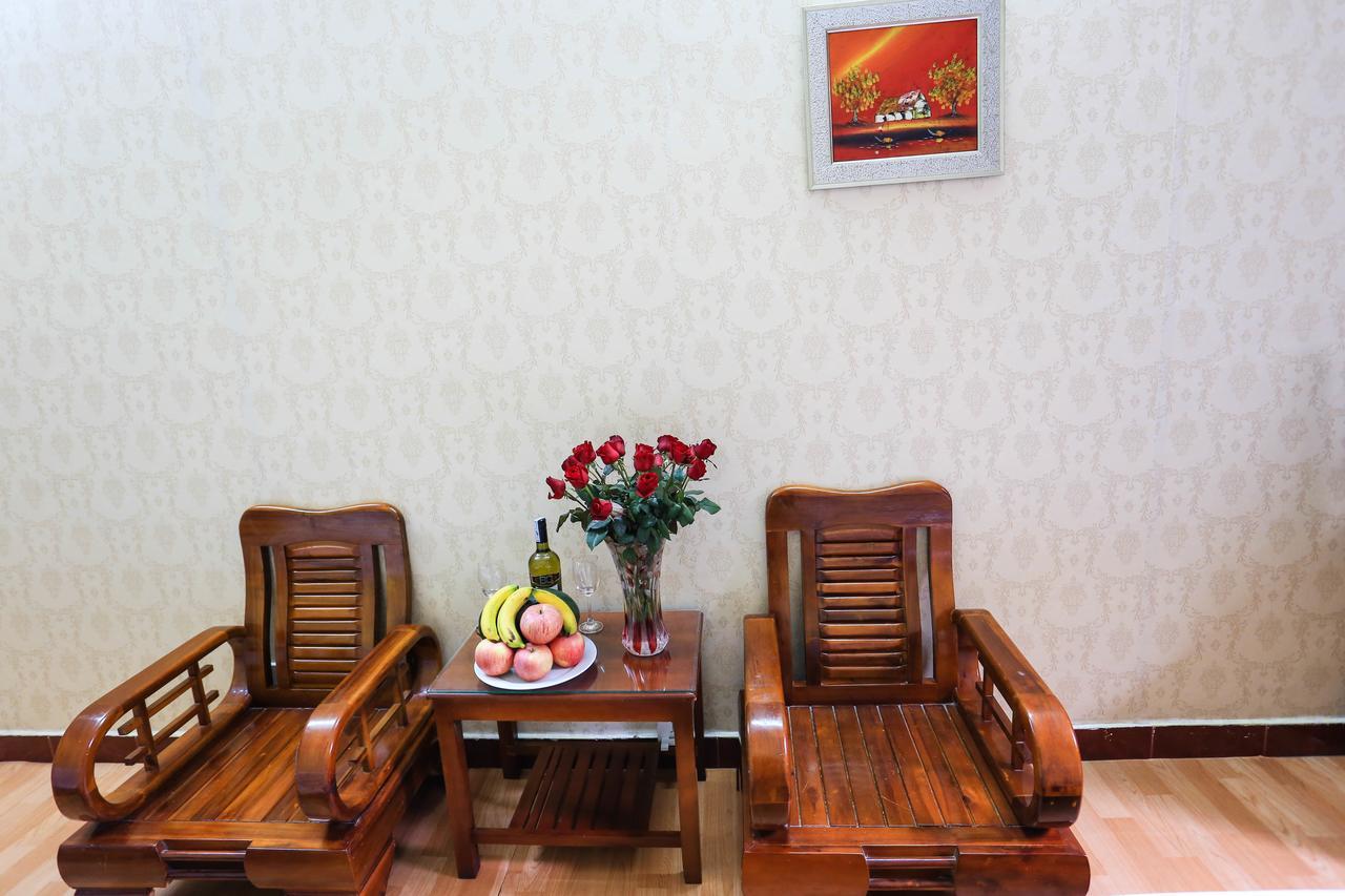 Grand 2 Khách sạn