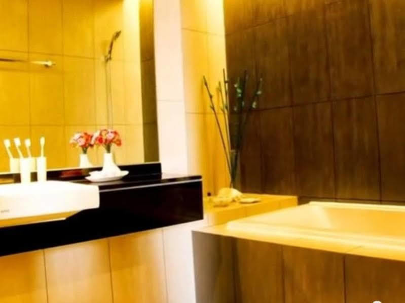 Lancaster Service Aparthotel 4*