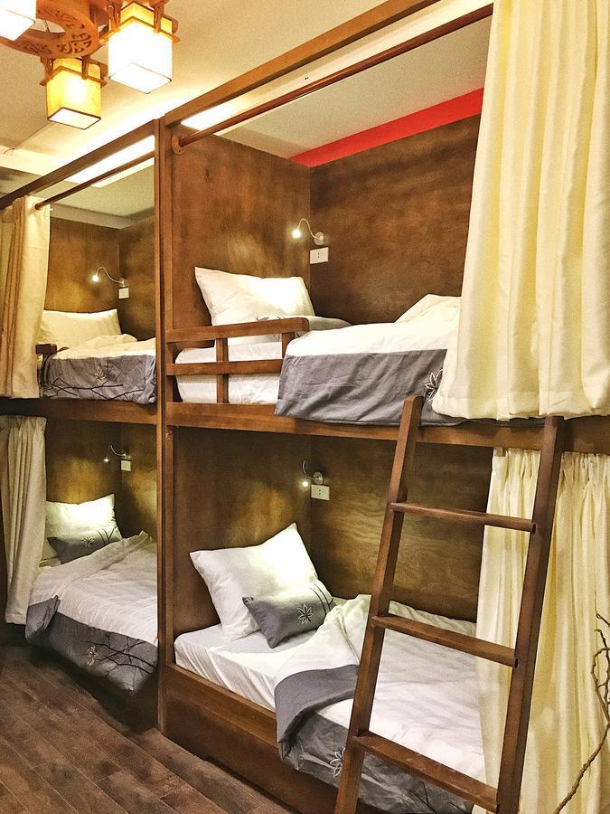 Rustic House Backpacker * Hanoi