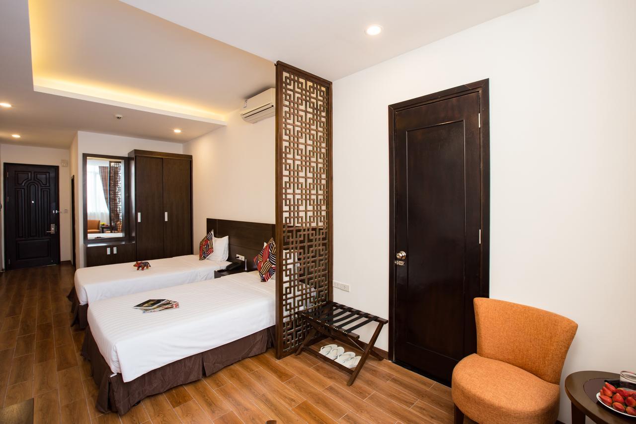 Thang Long Espana Hotel