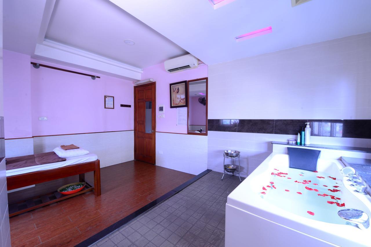 Blue Luxury Hà Nội