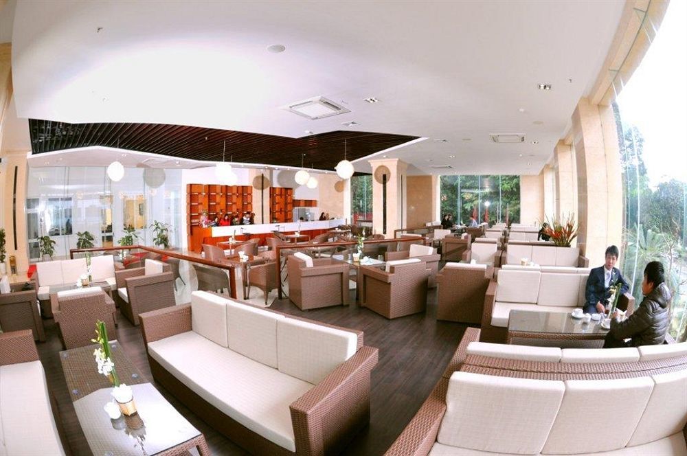 Hotel Khach San Cong Doan Quang Ba 3*