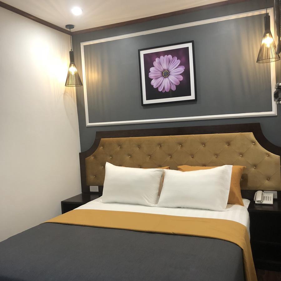 Mayflower Hotel- Old Quarter Hotel 3*