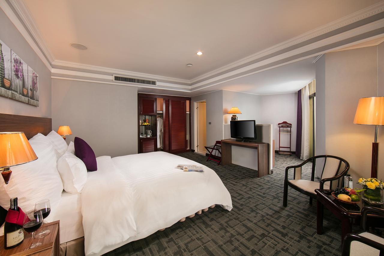 Side Hotel 4*