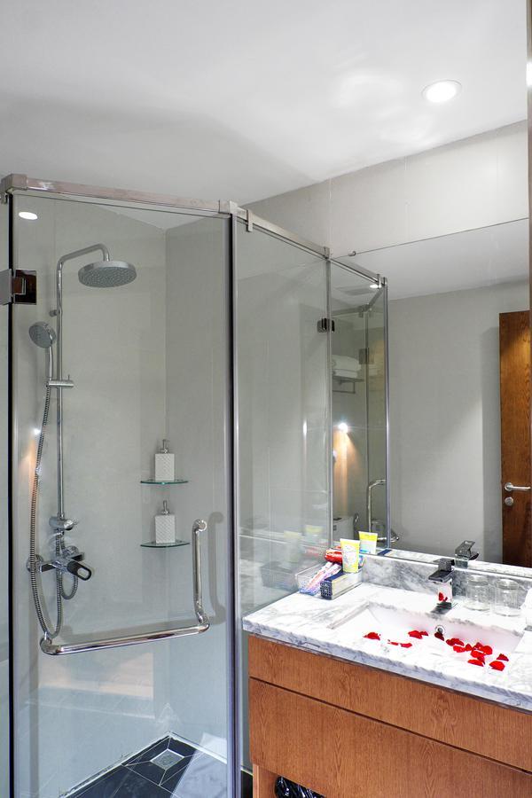 Hovi Universal - My Hotel 2*