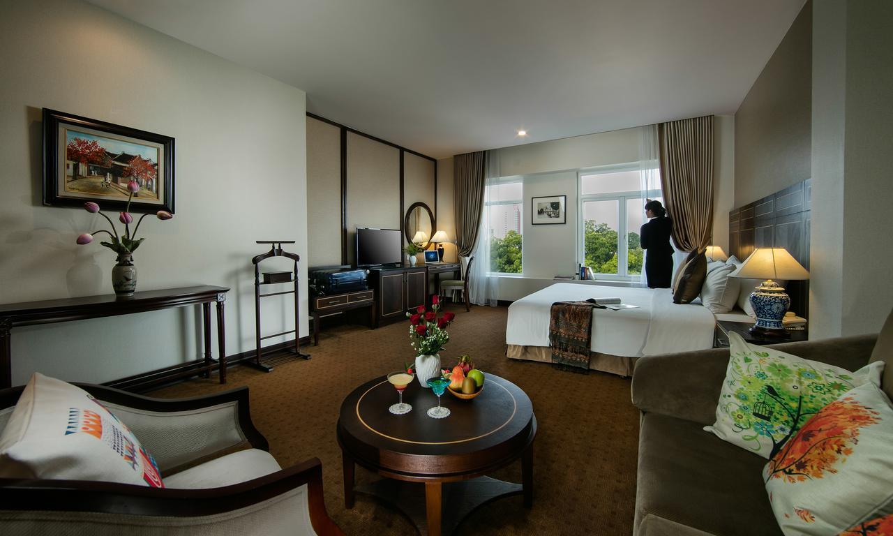 Zephyr Boutique Hotel 4*