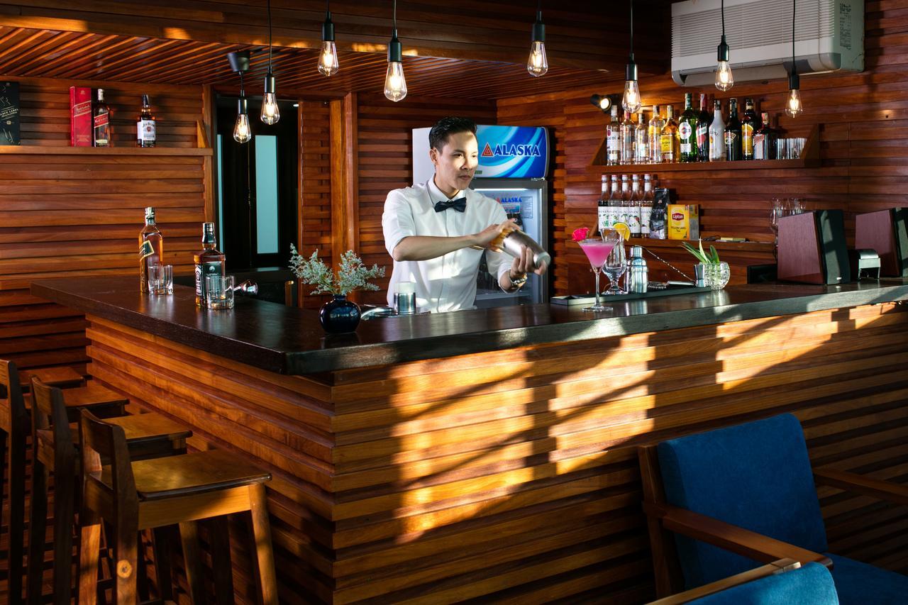 Bay & Restaurant 4* Hanoi