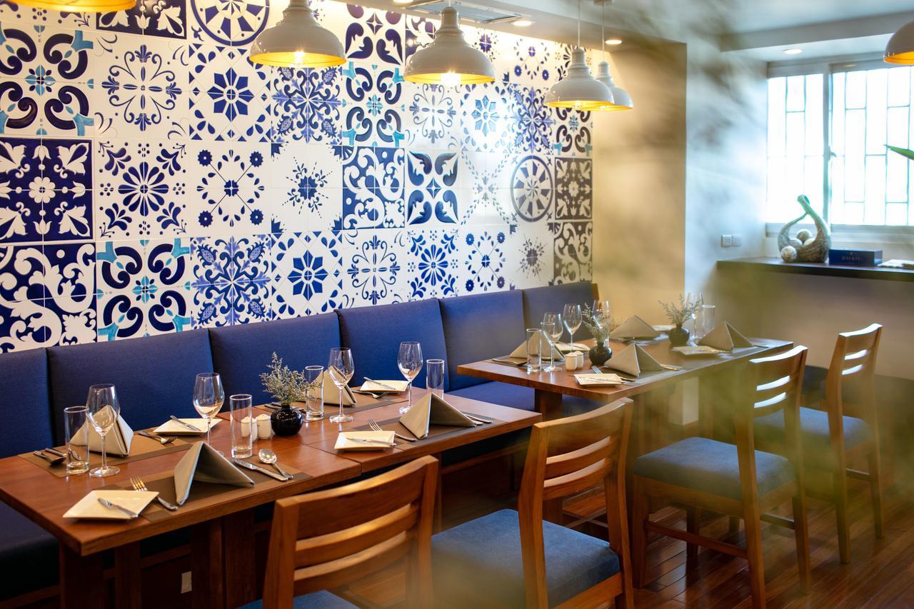 Hotel Bay & Restaurant Hanoi