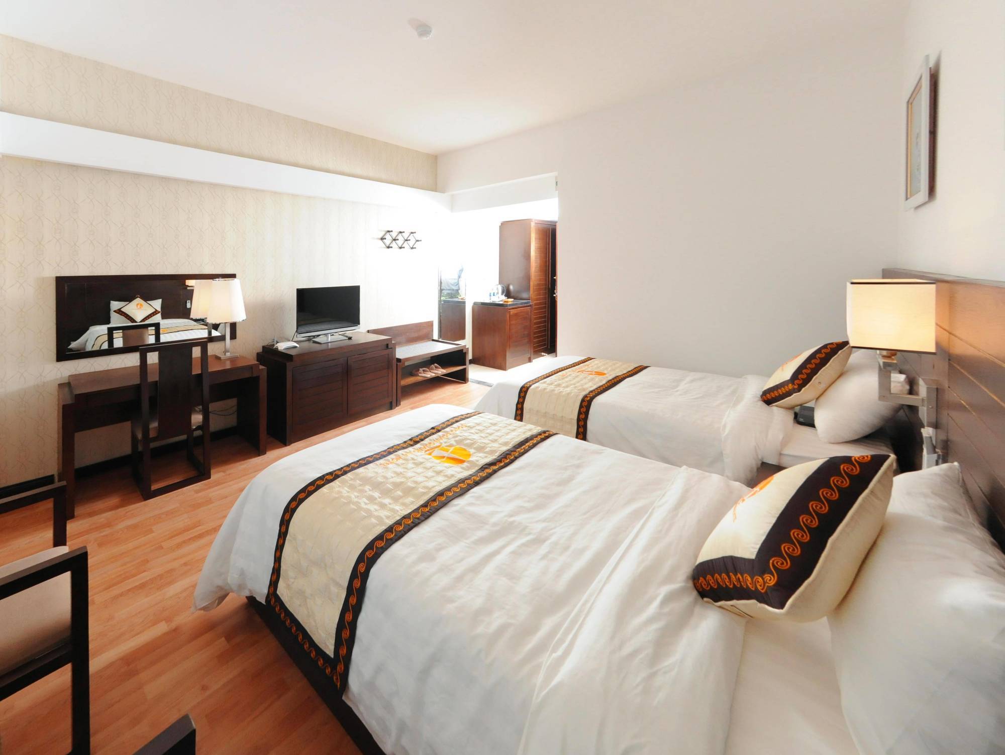 Khach San Cong Doan Quang Ba Hotel Hanói