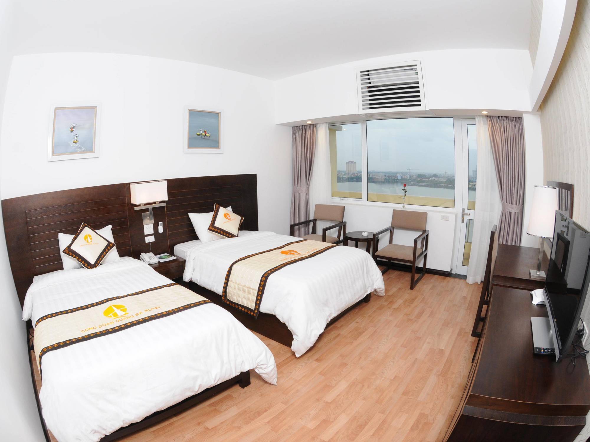 Hotel Khach San Cong Doan Quang Ba