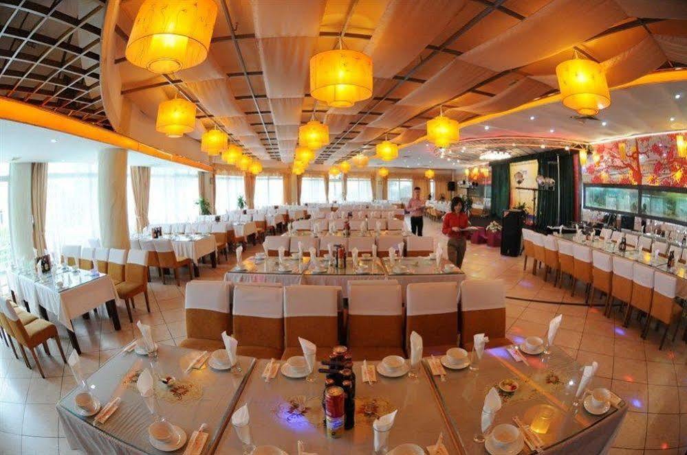 Khach San Cong Doan Quang Ba Hotel 3*