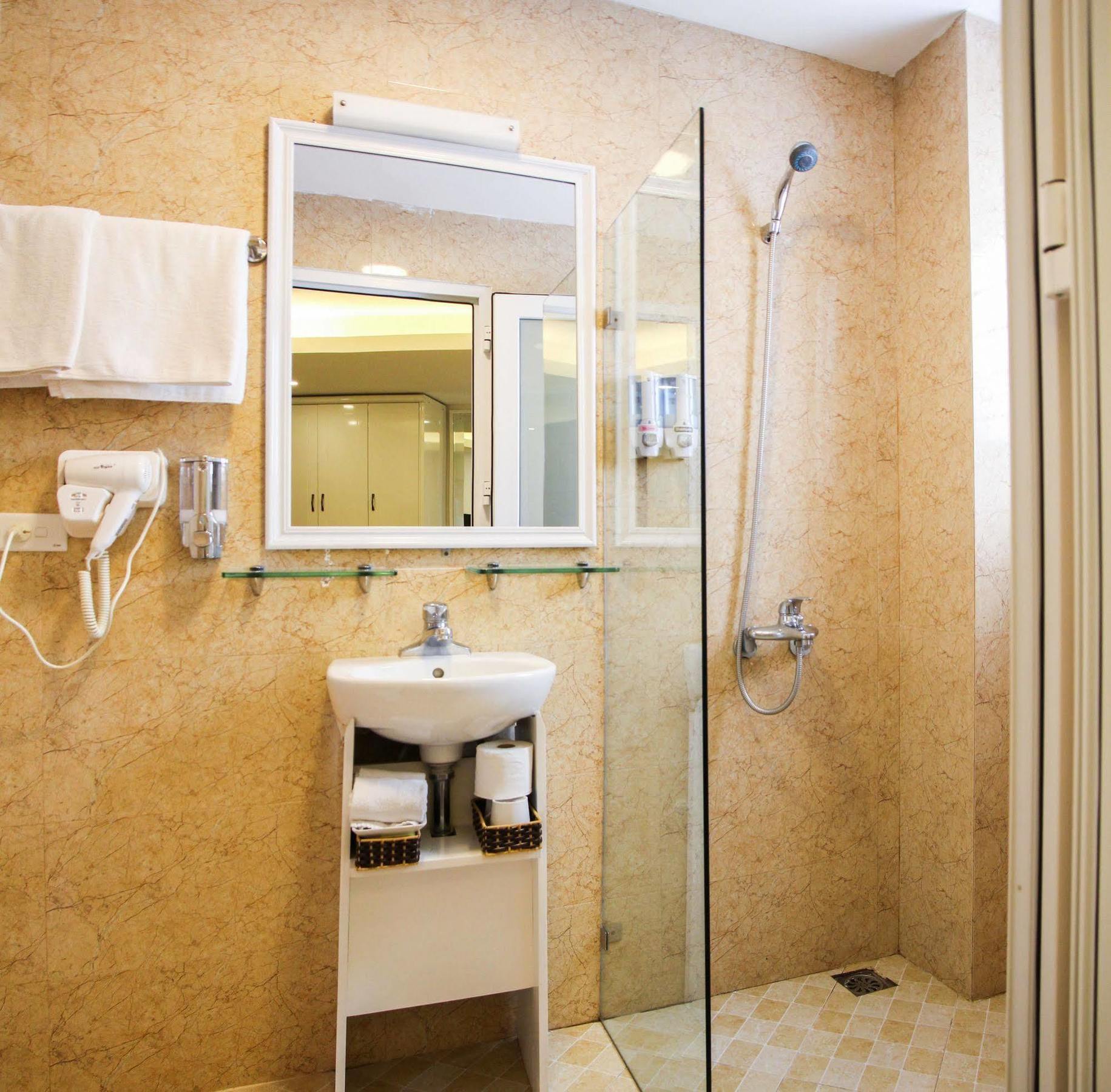 Veris Boutique & Hotel 3*